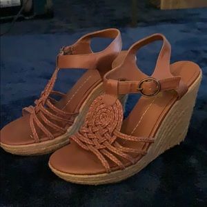 Dolce vita wedges